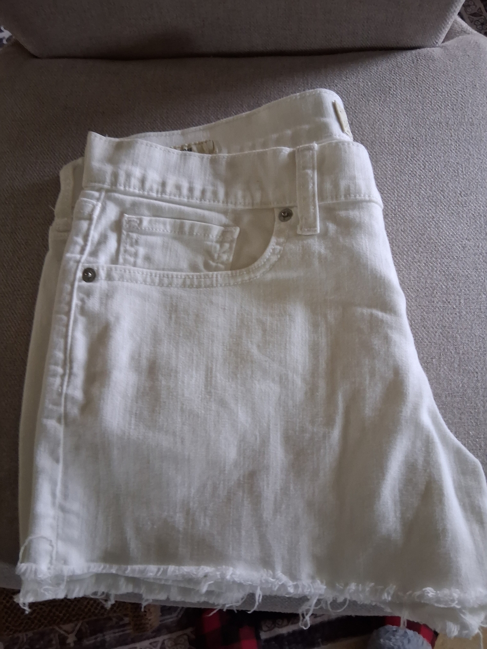 Lucky Brand White Denim Jeans - Picture 5 of 6